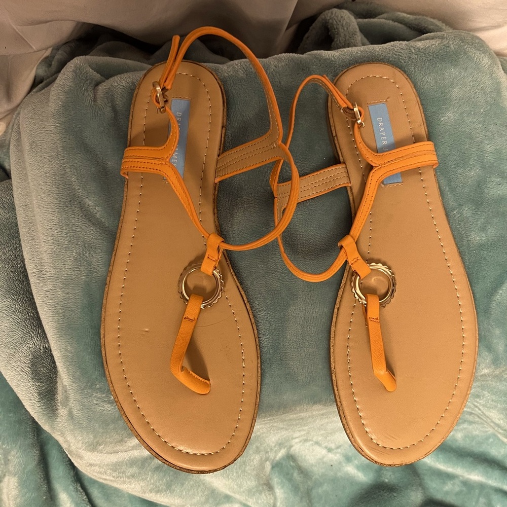 NWT Draper James size 9 sandals